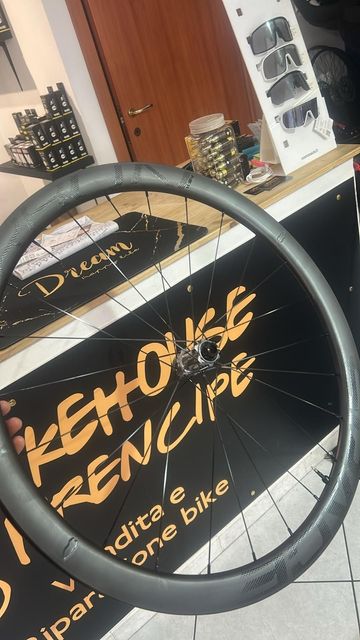 Brugt space carbon WS ROAD HOOKED + SPACE HUB CERAMIC 2026 bike — billede 4 af 5