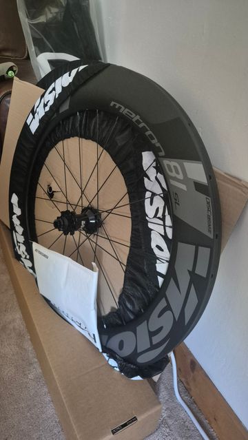 Used Vision Metron 81 SL Disc 2025 bike — image 1 of 3