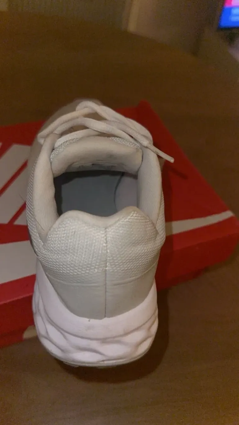 Nike Running Shoes bike d'occasion — image 3 sur 4