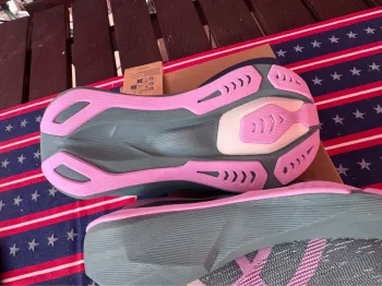 Asics Novablast 6 bike usato — immagine 3 di 6