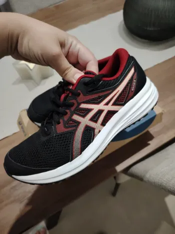 Used Asics Running Shoes Running Shoes