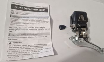Gebrauchtes Shimano Ultegra Di2 2x11v Front Derailleur Drivetrain & Pedals