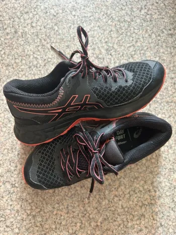 Asics Running Shoes Running Shoes d'occasion