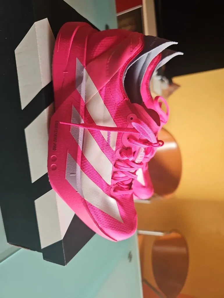 Used Adidas Adizero Adios Pro 4 bike — image 5 of 15