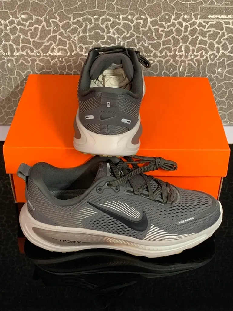 Nike Vomero 18 bike de segunda mano — imagen 7 de 15