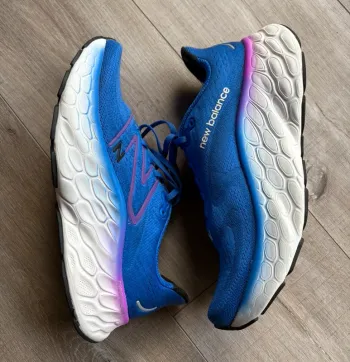 Tweedehands New Balance Fresh Foam X More v4 bike — afbeelding 2 van 7
