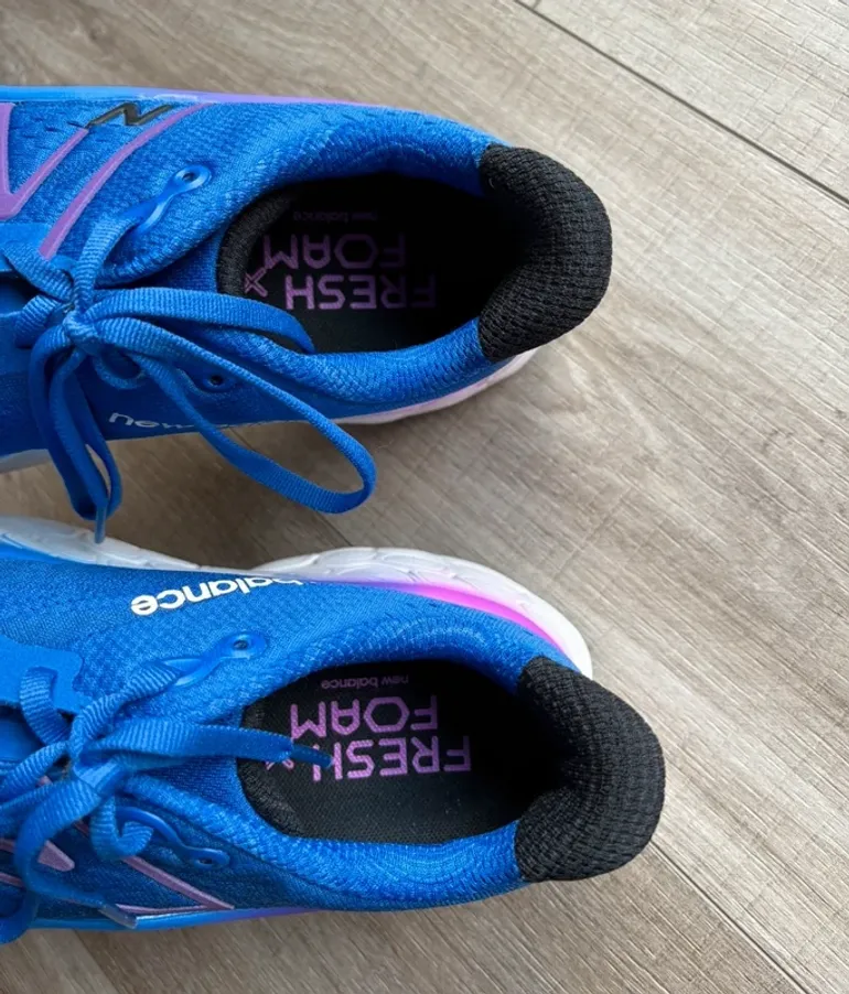 Tweedehands New Balance Fresh Foam X More v4 bike — afbeelding 6 van 7