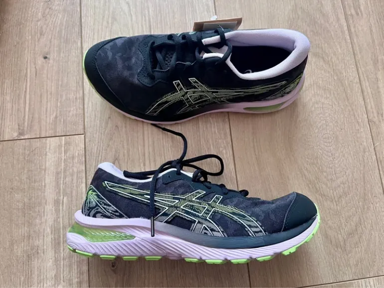 Used Asics Trail Running Shoes Size 40 bike — image 4 of 6