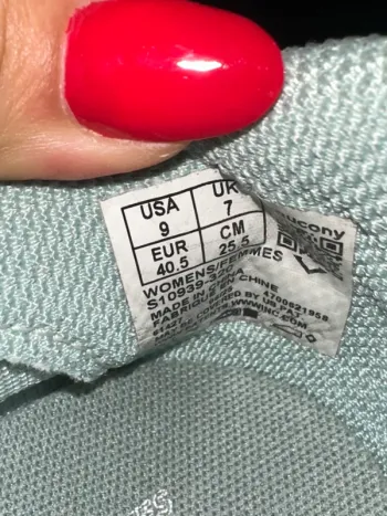 Tweedehands Saucony Endorphin Pro 4 bike — afbeelding 3 van 3