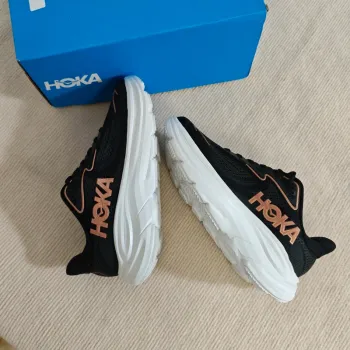 Used Hoka Chaussures de course 10e génération bike — image 8 of 8