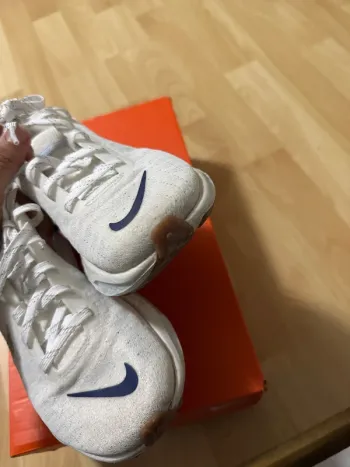 Tweedehands Nike ZoomX Invincible Run 3 bike — afbeelding 11 van 12