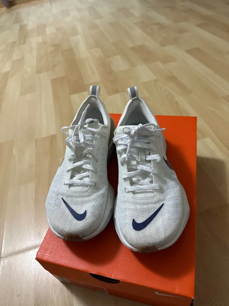 Tweedehands Nike ZoomX Invincible Run 3 bike — afbeelding 2 van 12