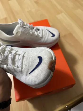 Tweedehands Nike ZoomX Invincible Run 3 bike — afbeelding 10 van 12