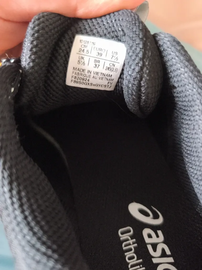 Used Asics Gel Venture 10 bike — image 5 of 5