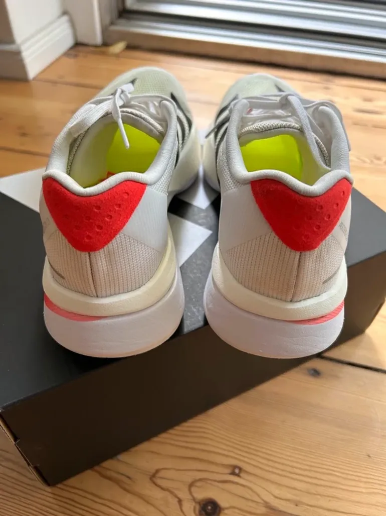 Used Lightweight Adizero Boston 13 bike — image 4 of 5