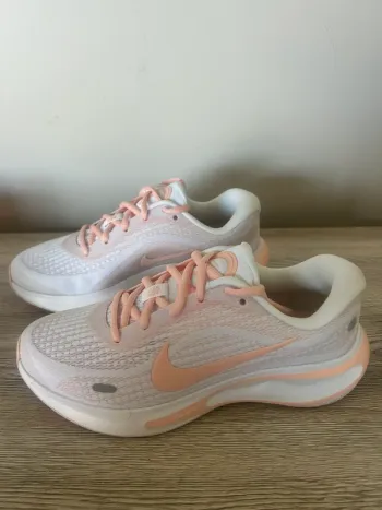 Gebrauchtes Nike Running Shoes Running Shoes