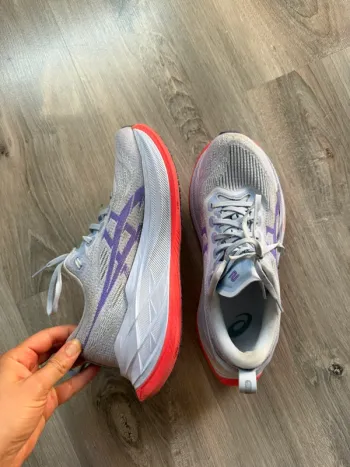 Used Asics Superblast 2 bike — image 3 of 6