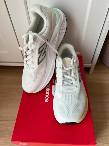 Tweedehands New Balance Fresh Foam x Kaiha V2 Running Shoes