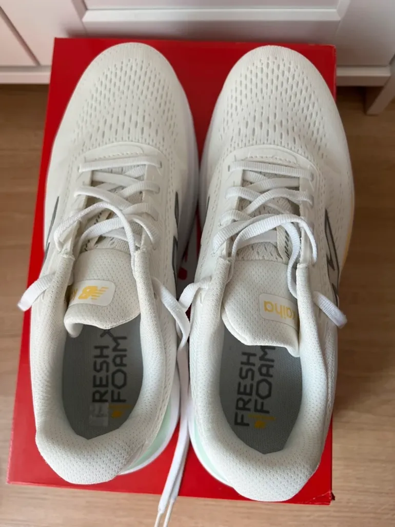 Tweedehands New Balance Fresh Foam x Kaiha V2 bike — afbeelding 9 van 10