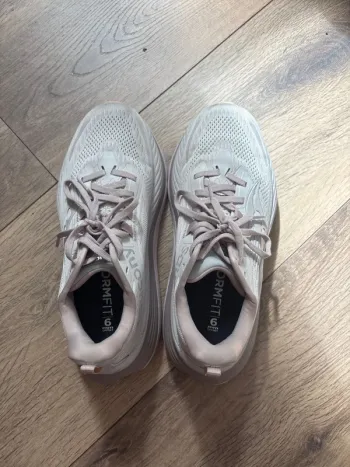 Used Saucony Hurricane 24 bike — image 3 of 6