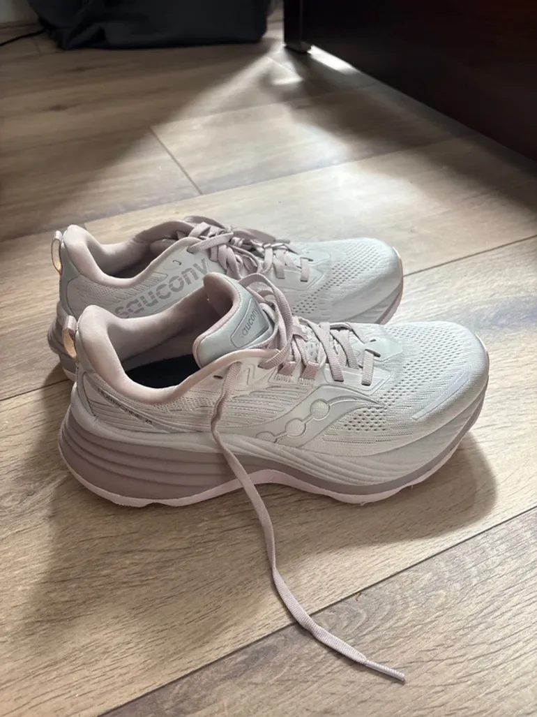 Used Saucony Hurricane 24 bike — image 6 of 6