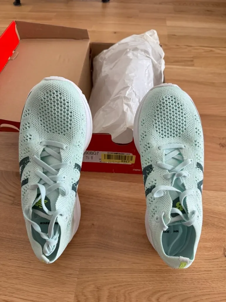 Used New Balance 890v7 bike — image 6 of 12