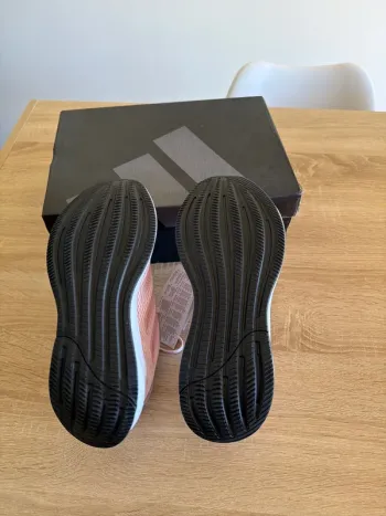 Použité Adidas Running Shoes bike — obrázek 9 z 10
