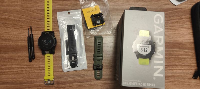 Used Garmin Forerunner 935 Bundle Electronics