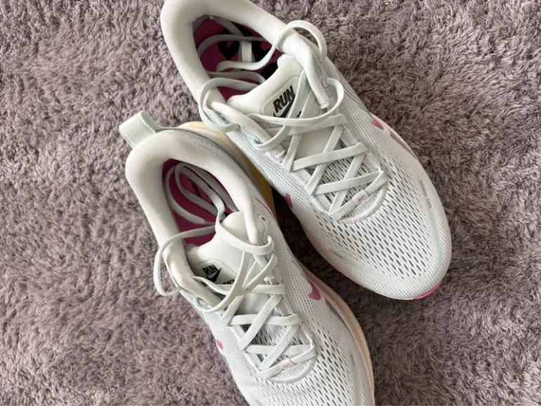 Used Nike Vomero 18 bike — image 2 of 6