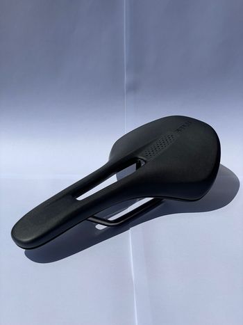 Used Fizik Antares Vento R3 Saddles & Seatposts