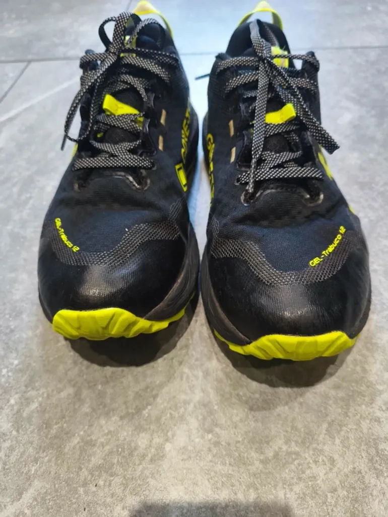 Used Asics Trabuco Gel 12 GTX bike — image 2 of 10