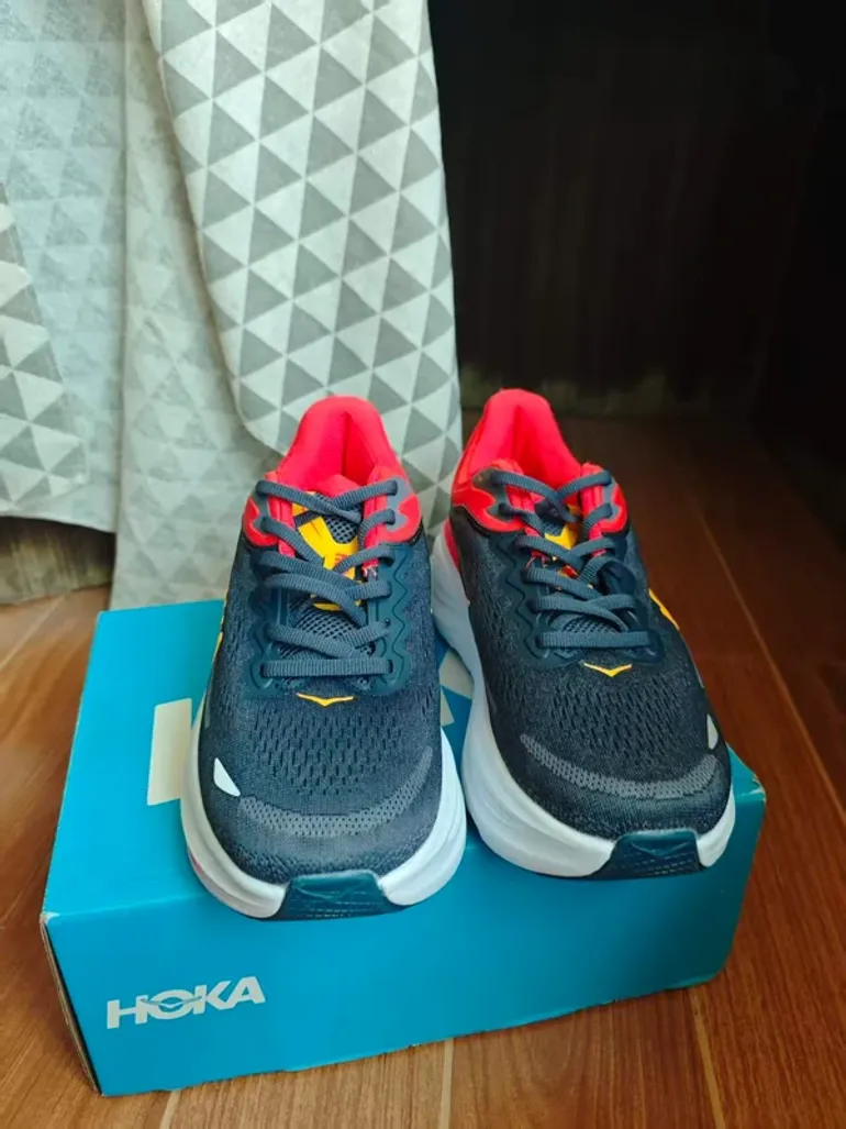 Used Hoka Shoes Size 43 bike — image 2 of 7