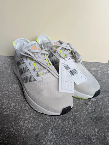 Tweedehands Adidas Avryn Running Shoes
