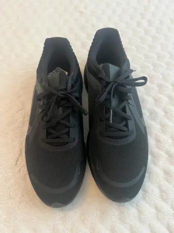 Used Nike Sneaker Running Shoes