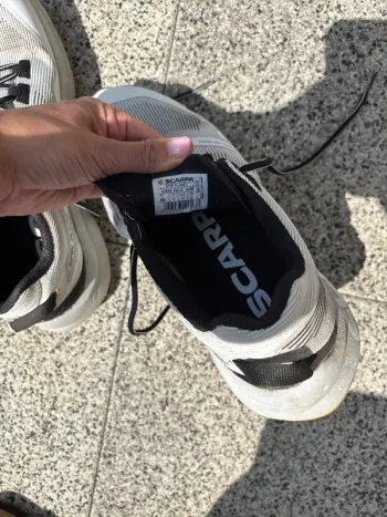 Scarpa Spin Planet bike usato — immagine 7 di 7