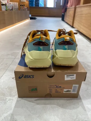 Used Asics Trabuco Max 4 bike — image 2 of 3