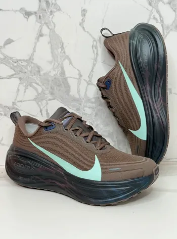 Nike Vomero Plus Running Shoes de segunda mano