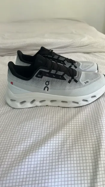 Brugt On Running Cloudtilt Running Shoes
