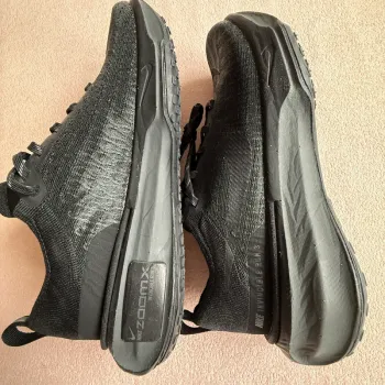 Used 100% ZoomX Invincible Run Flyknit 3 bike — image 2 of 9