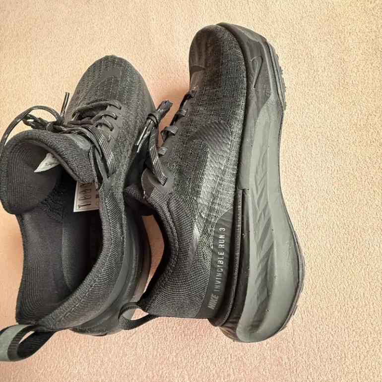 Used 100% ZoomX Invincible Run Flyknit 3 bike — image 3 of 9