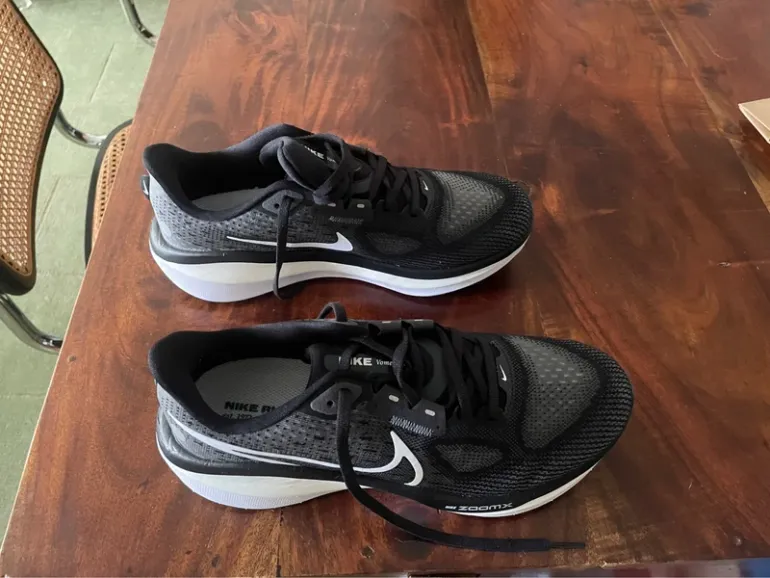 Used Nike Vomero 17 bike — image 3 of 5