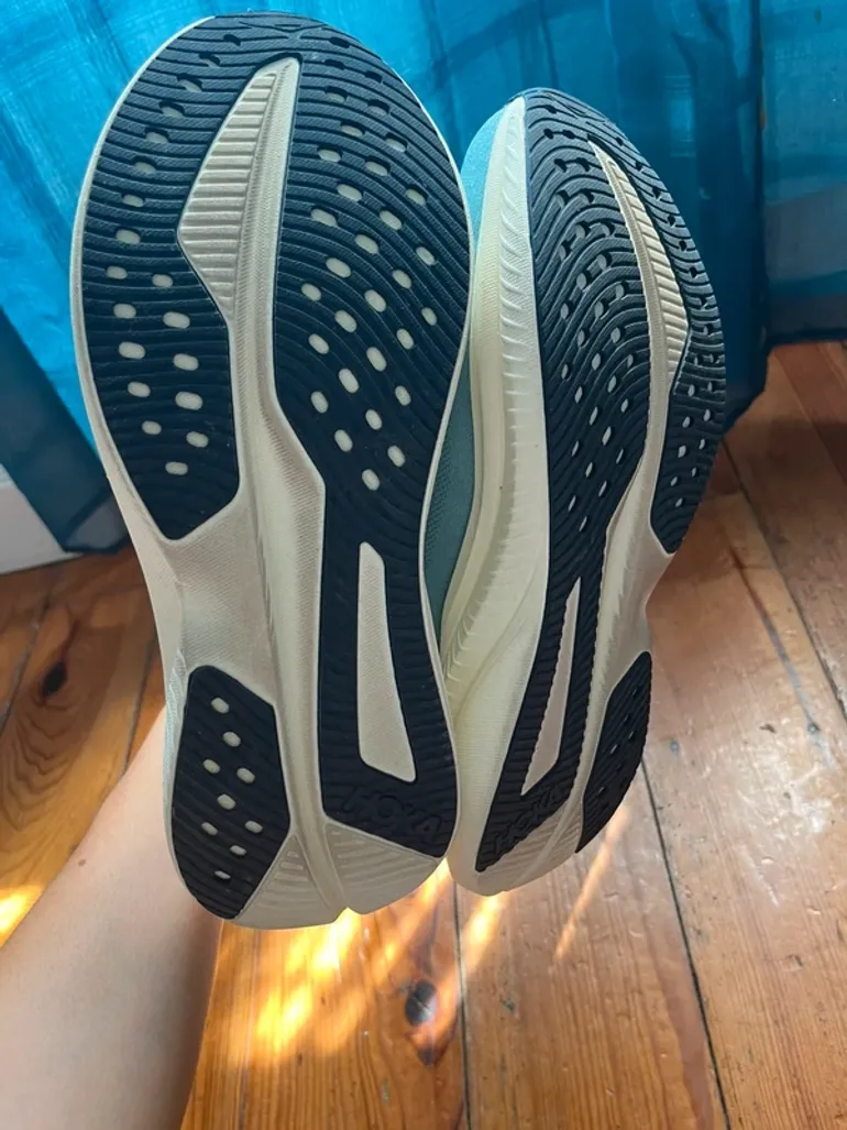 Used Hoka Laufschuhe bike — image 3 of 4