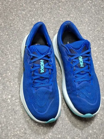 Used Hoka Sneakers da corsa bike — image 6 of 15