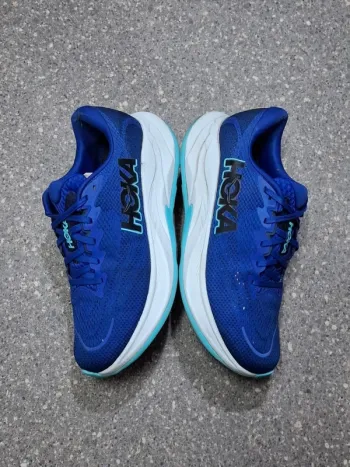 Used Hoka Sneakers da corsa bike — image 4 of 15