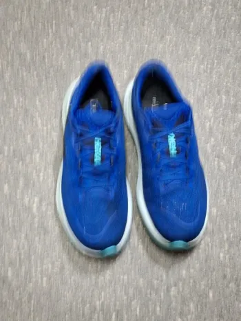 Used Hoka Sneakers da corsa bike — image 7 of 15