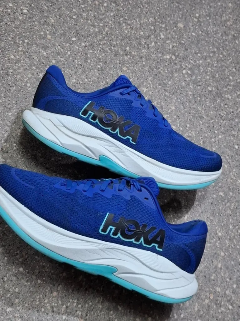 Used Hoka Sneakers da corsa bike — image 9 of 15