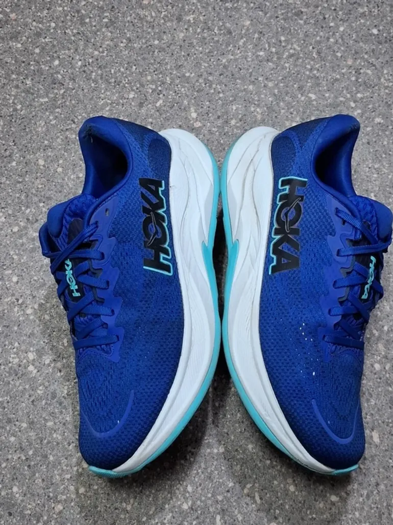 Used Hoka Sneakers da corsa bike — image 11 of 15