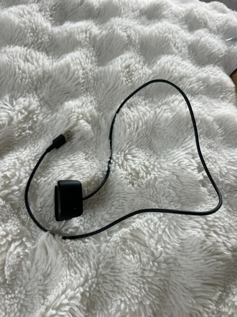 Used Fitbit Versa 2 bike — image 4 of 5