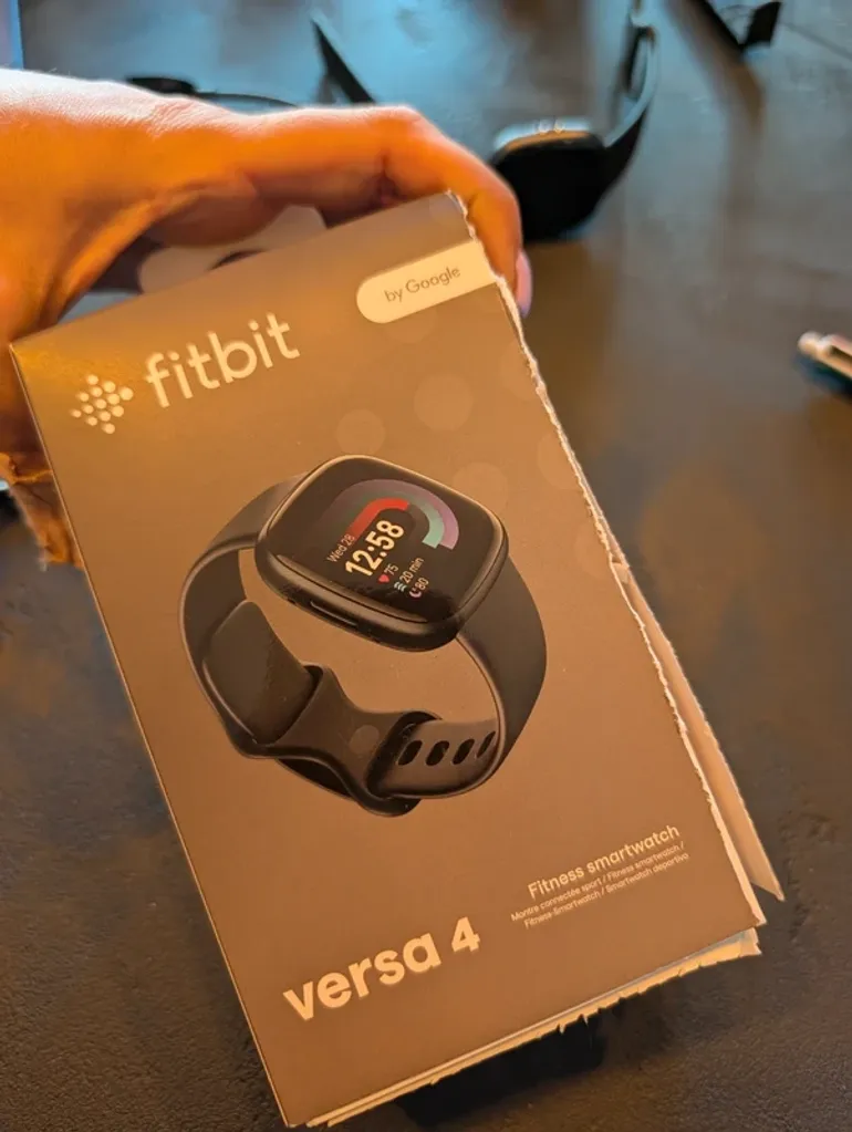 Used Fitbit Versa 4 bike — image 3 of 4