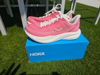 Used Hoka Mach 7 Running Shoes